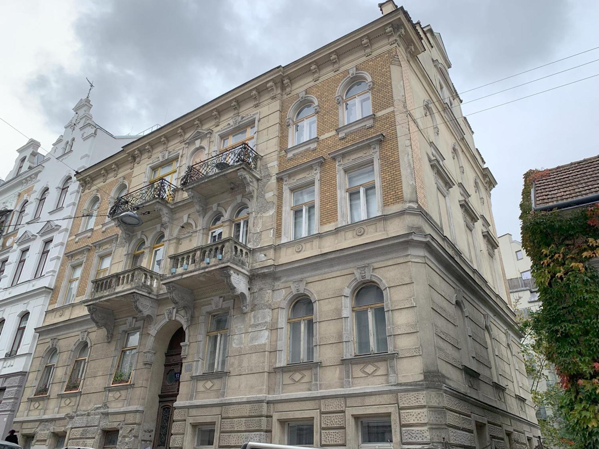 Grosszuegiger Wiener Altbau Gleich Neben Schoenbrunn Exterior foto